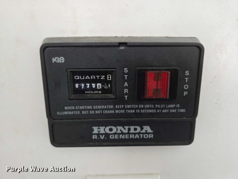 image for item ET5255 2000 Ford E350 fiber optic splicing truck