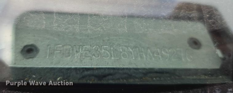 image for item ET5255 2000 Ford E350 fiber optic splicing truck