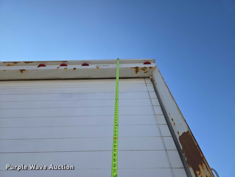 image for item ET5256 2002 Freightliner FL70 box truck