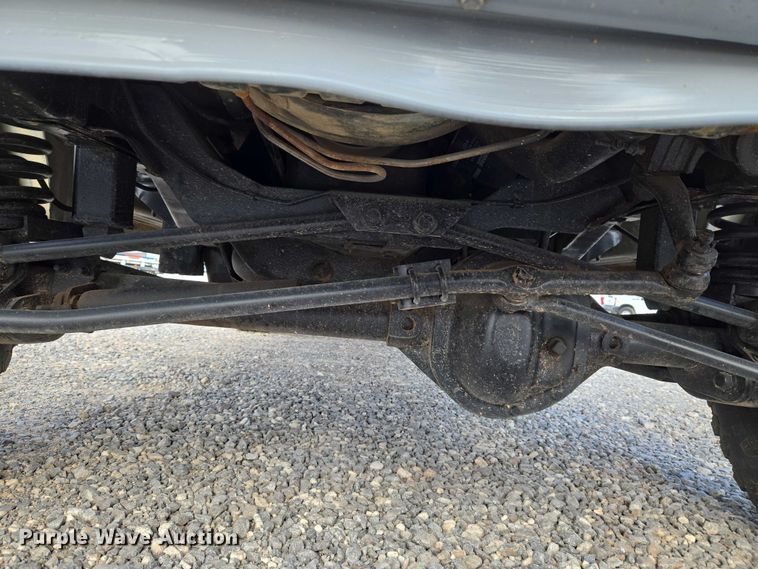 image for item ET5257 1991 Ford E150 Pathfinder van