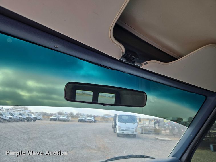 image for item ET5257 1991 Ford E150 Pathfinder van