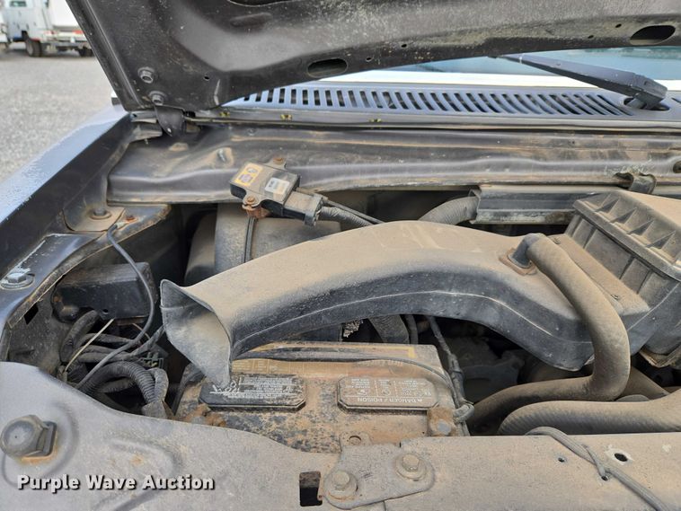 image for item ET5257 1991 Ford E150 Pathfinder van