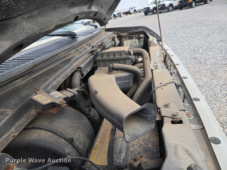 image for item ET5257 1991 Ford E150 Pathfinder van