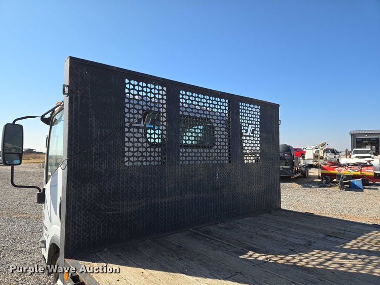 image for item ET5259 2012 Isuzu NPR flatbed truck