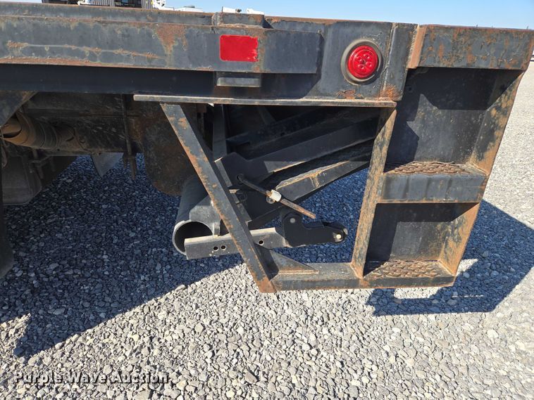 image for item ET5259 2012 Isuzu NPR flatbed truck