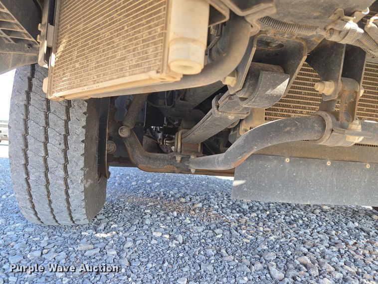 image for item ET5259 2012 Isuzu NPR flatbed truck