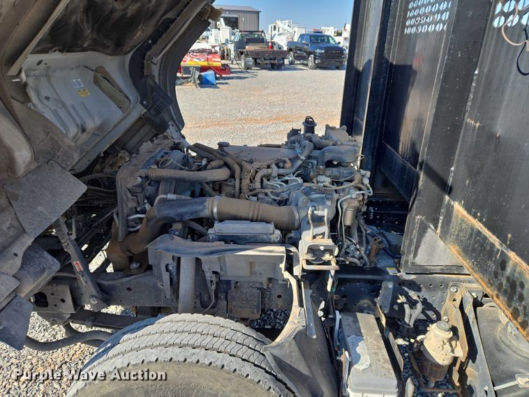 image for item ET5259 2012 Isuzu NPR flatbed truck