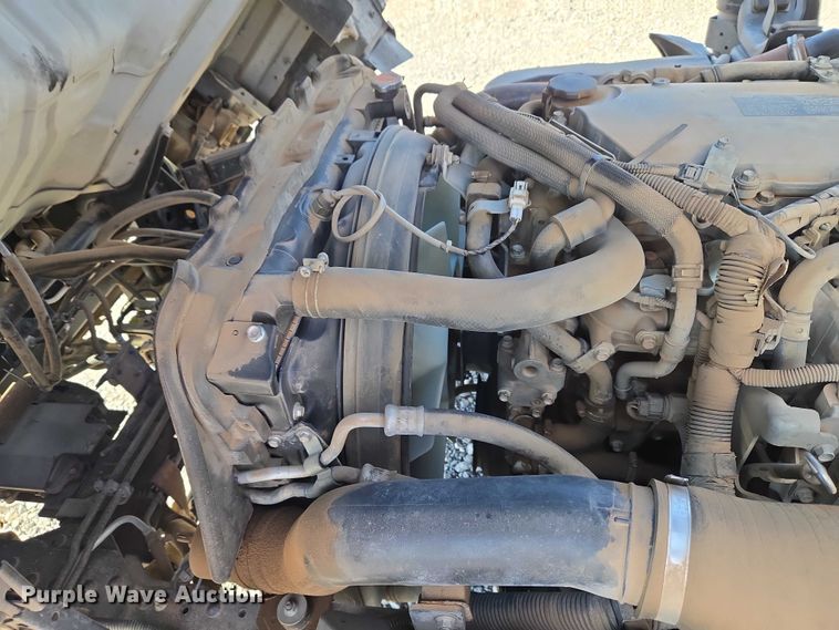 image for item ET5259 2012 Isuzu NPR flatbed truck