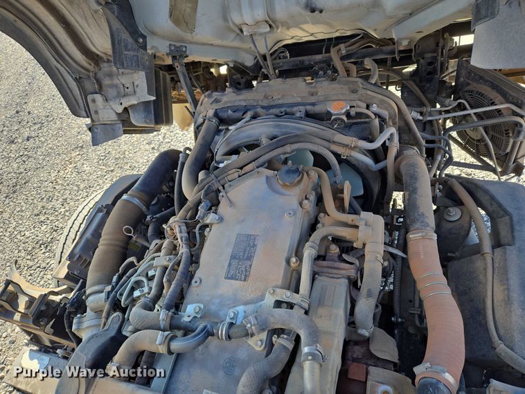 image for item ET5259 2012 Isuzu NPR flatbed truck