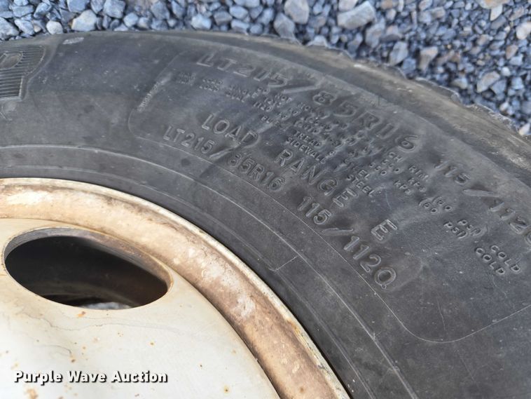 image for item ET5259 2012 Isuzu NPR flatbed truck