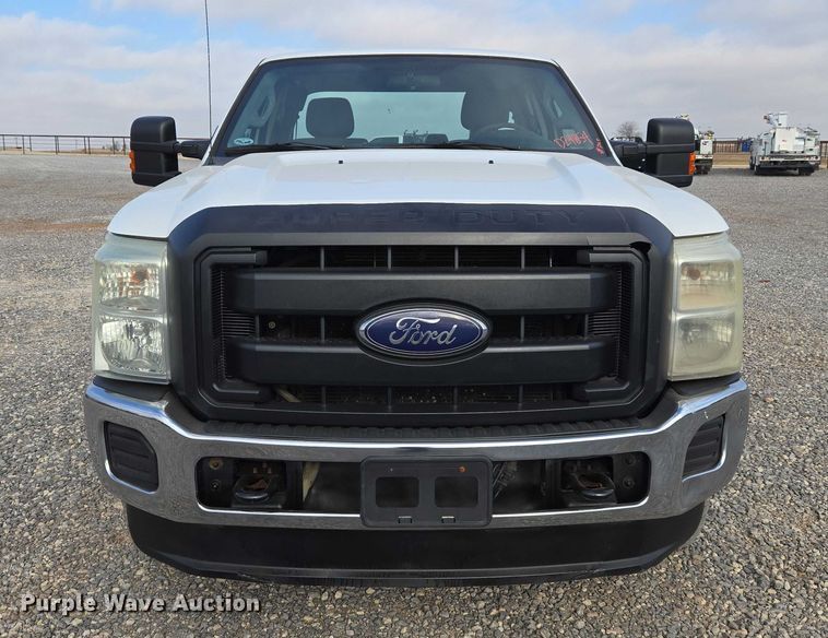 image for item ET5260 2015 Ford F250 Super Duty SuperCab pickup truck