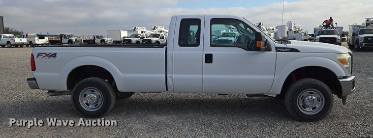 image for item ET5260 2015 Ford F250 Super Duty SuperCab pickup truck