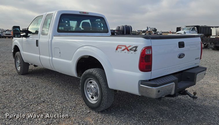 image for item ET5260 2015 Ford F250 Super Duty SuperCab pickup truck