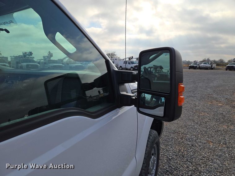 image for item ET5260 2015 Ford F250 Super Duty SuperCab pickup truck