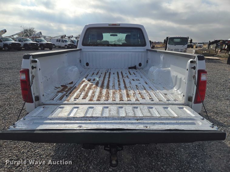 image for item ET5260 2015 Ford F250 Super Duty SuperCab pickup truck