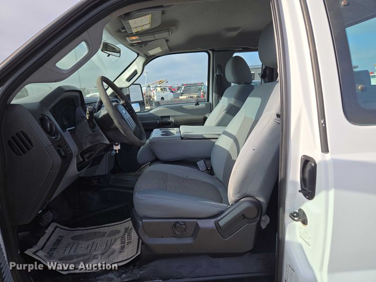 image for item ET5260 2015 Ford F250 Super Duty SuperCab pickup truck