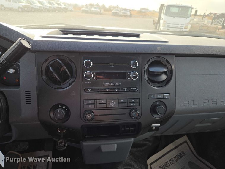 image for item ET5260 2015 Ford F250 Super Duty SuperCab pickup truck