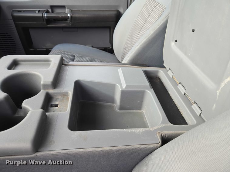 image for item ET5260 2015 Ford F250 Super Duty SuperCab pickup truck