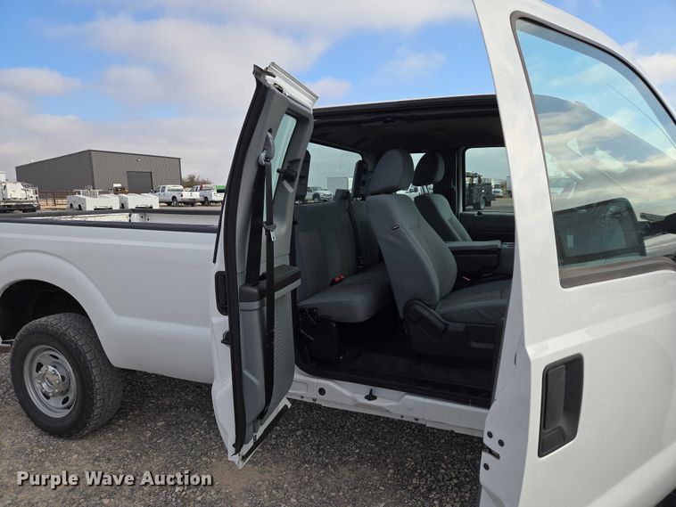 image for item ET5260 2015 Ford F250 Super Duty SuperCab pickup truck