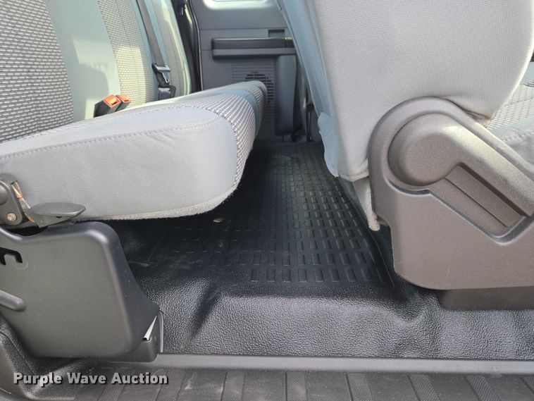 image for item ET5260 2015 Ford F250 Super Duty SuperCab pickup truck