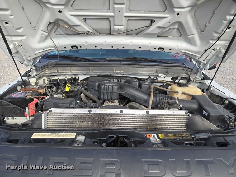 image for item ET5260 2015 Ford F250 Super Duty SuperCab pickup truck