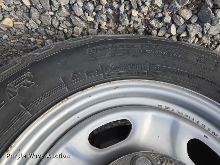 image for item ET5260 2015 Ford F250 Super Duty SuperCab pickup truck