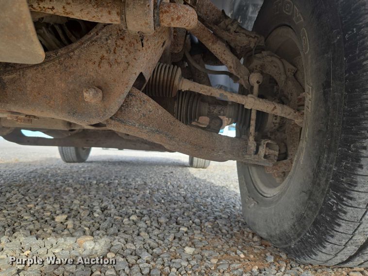 image for item ET5261 2008 Chevrolet Colorado pickup truck