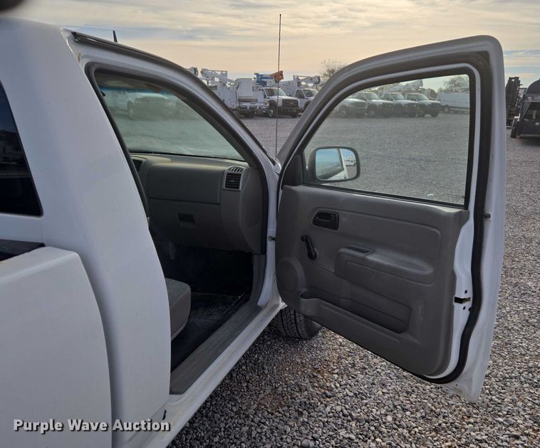 image for item ET5261 2008 Chevrolet Colorado pickup truck