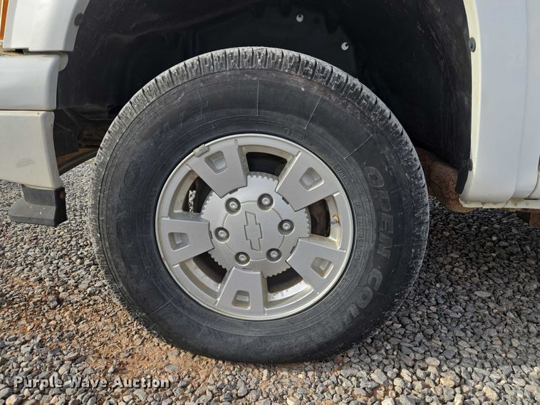 image for item ET5261 2008 Chevrolet Colorado pickup truck