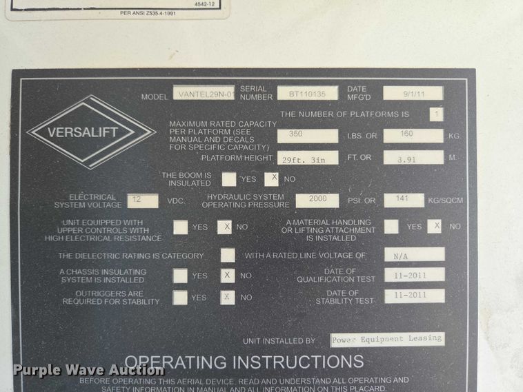 image for item ET5262 2011 Ford E350 Super Duty van with bucket lift