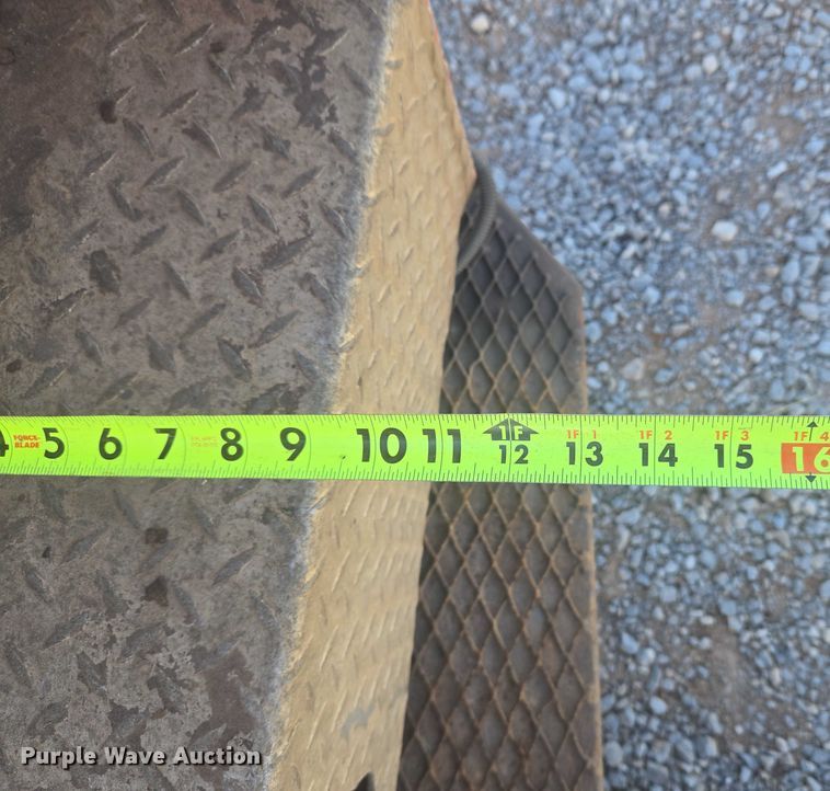 image for item ET5263 2012 Ford F550 Super Duty Crew Cab utility / service truck