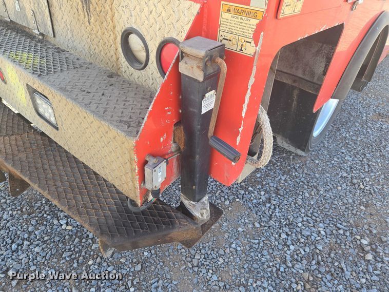 image for item ET5263 2012 Ford F550 Super Duty Crew Cab utility / service truck