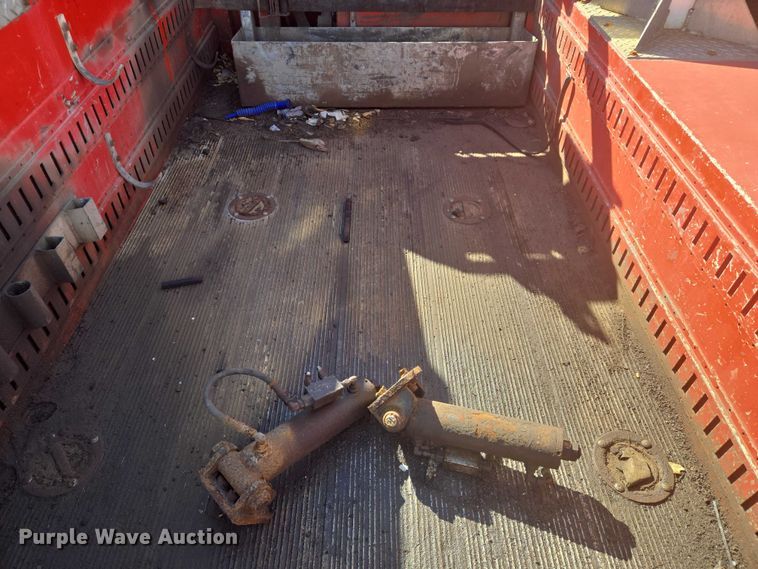 image for item ET5263 2012 Ford F550 Super Duty Crew Cab utility / service truck