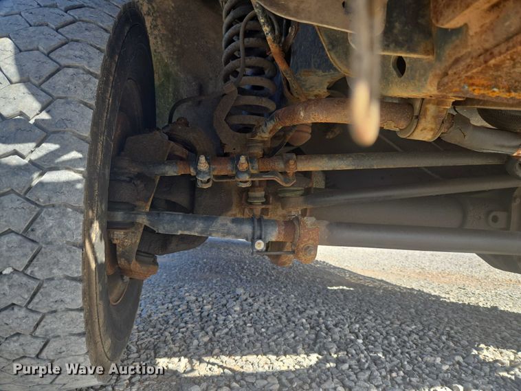 image for item ET5263 2012 Ford F550 Super Duty Crew Cab utility / service truck