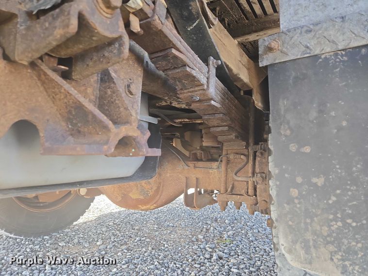 image for item ET5263 2012 Ford F550 Super Duty Crew Cab utility / service truck