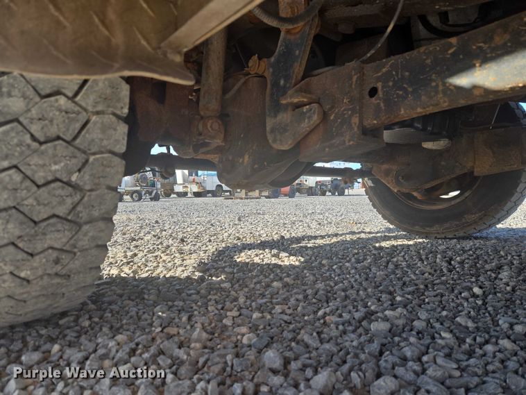 image for item ET5263 2012 Ford F550 Super Duty Crew Cab utility / service truck