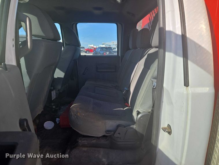 image for item ET5263 2012 Ford F550 Super Duty Crew Cab utility / service truck