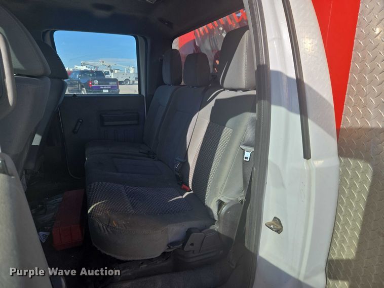 image for item ET5263 2012 Ford F550 Super Duty Crew Cab utility / service truck