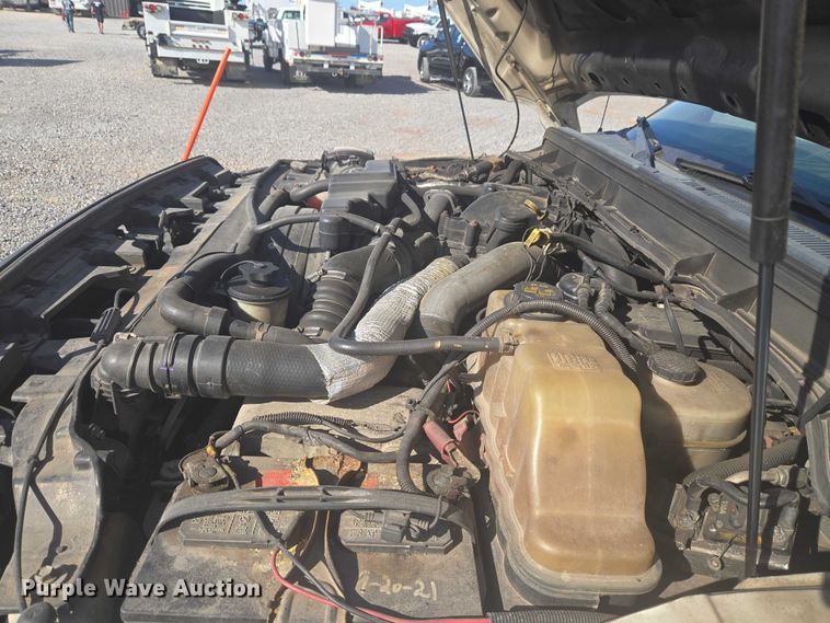 image for item ET5263 2012 Ford F550 Super Duty Crew Cab utility / service truck