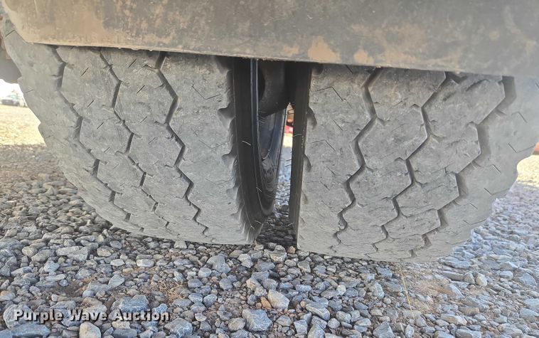 image for item ET5263 2012 Ford F550 Super Duty Crew Cab utility / service truck