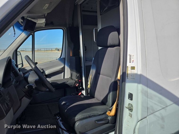 image for item ET5264 2016 Mercedes-Benz Sprinter 2500 delivery van