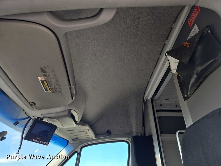 image for item ET5264 2016 Mercedes-Benz Sprinter 2500 delivery van