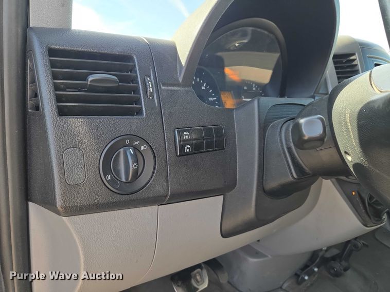 image for item ET5264 2016 Mercedes-Benz Sprinter 2500 delivery van