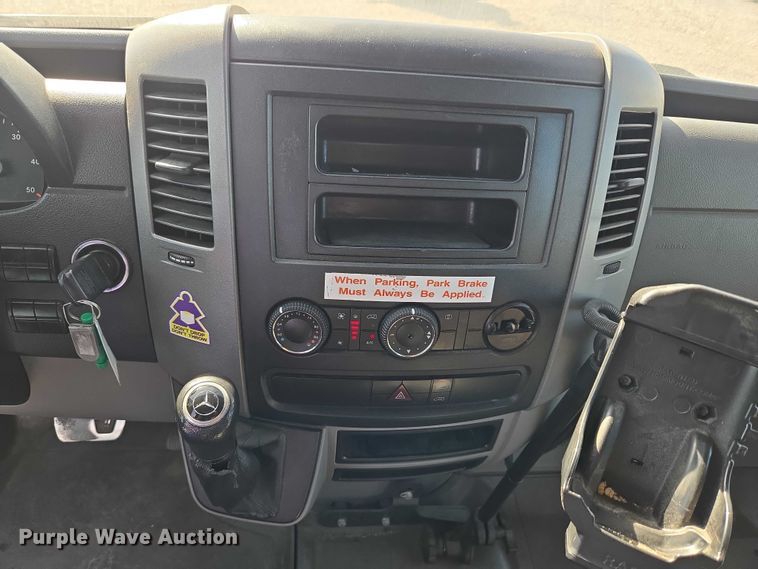 image for item ET5264 2016 Mercedes-Benz Sprinter 2500 delivery van