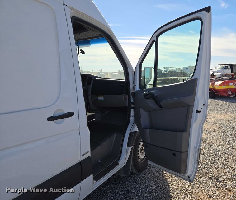 image for item ET5264 2016 Mercedes-Benz Sprinter 2500 delivery van