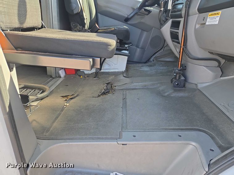 image for item ET5264 2016 Mercedes-Benz Sprinter 2500 delivery van