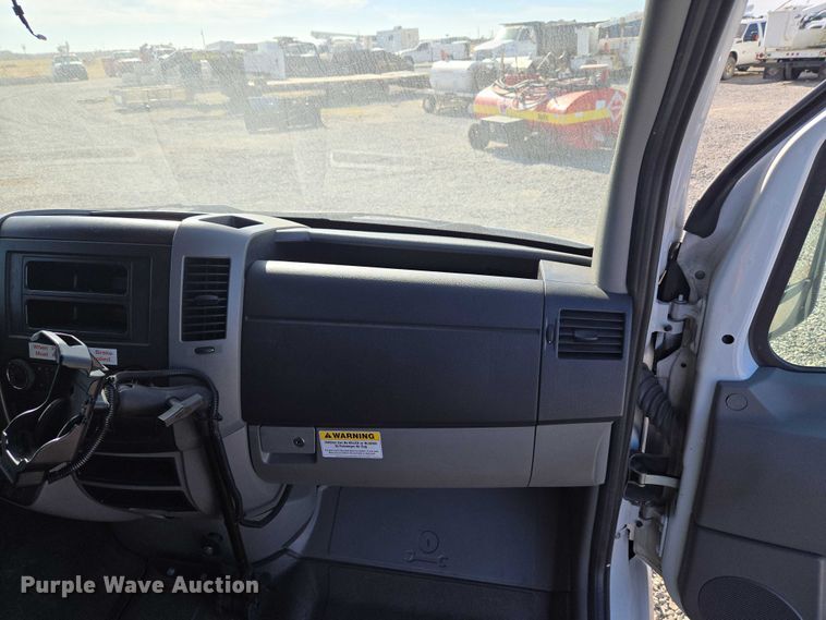 image for item ET5264 2016 Mercedes-Benz Sprinter 2500 delivery van