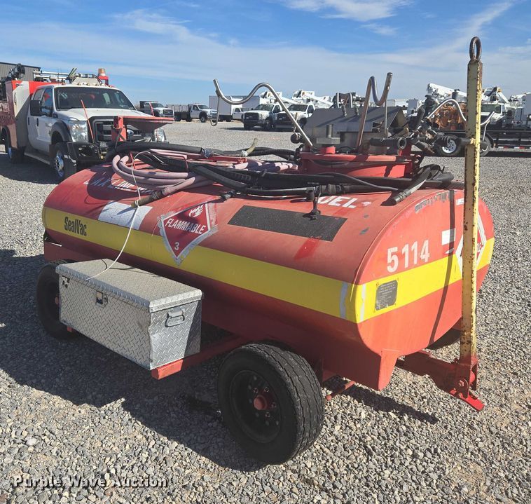 image for item ET5265 Spokane Industries Inc BOW-SVU 616S vacuum fuel trailer