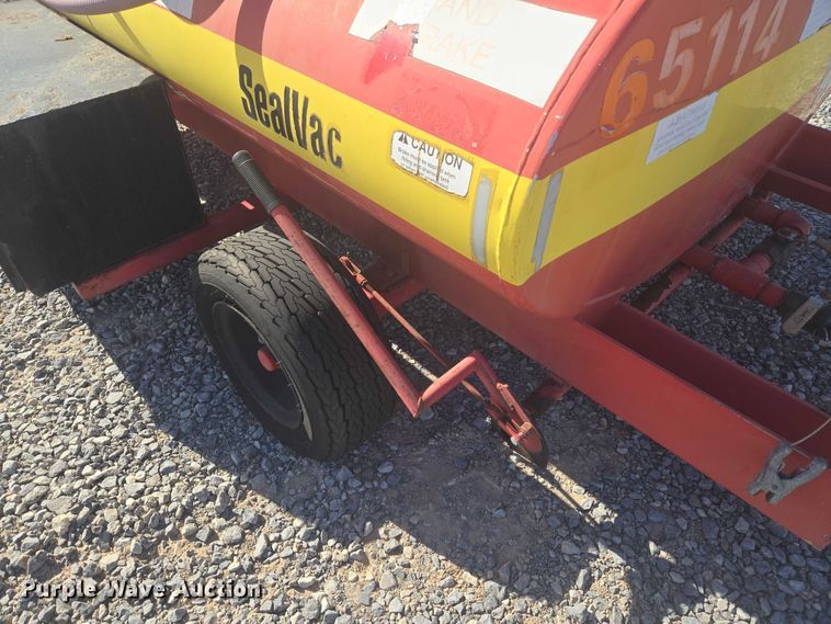 image for item ET5265 Spokane Industries Inc BOW-SVU 616S vacuum fuel trailer