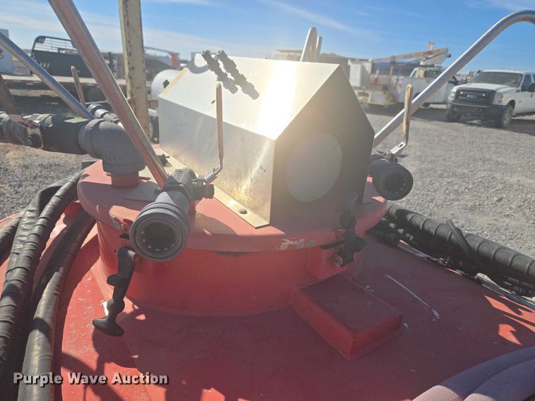 image for item ET5265 Spokane Industries Inc BOW-SVU 616S vacuum fuel trailer